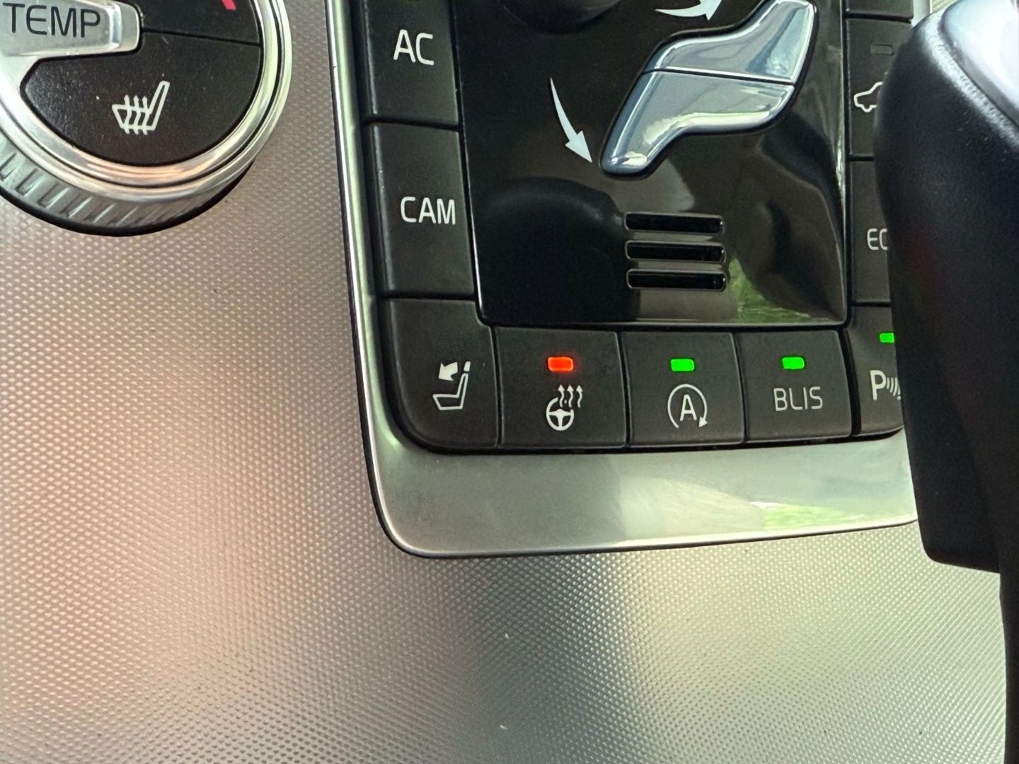 2018 Volvo S60 - Image 29