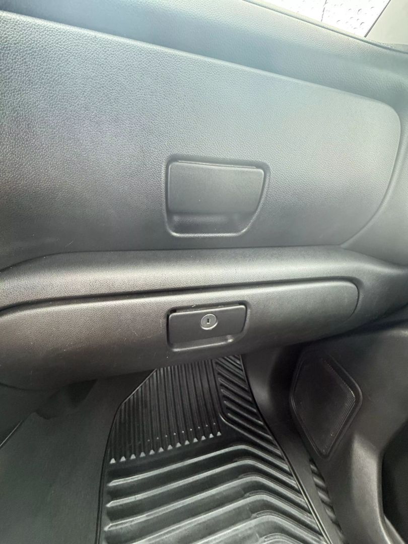 2020 Chevrolet Silverado 1500 Crew Cab - Image 19