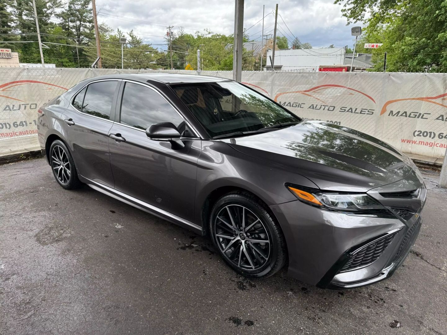2022 Toyota Camry - Image 7