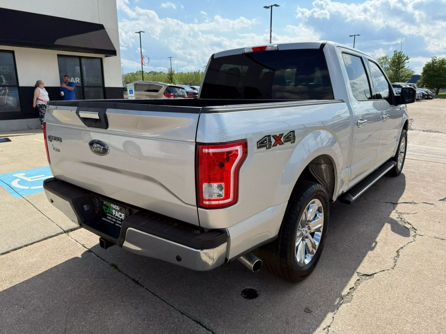 2015 Ford F150 Supercrew Cab - Image 12