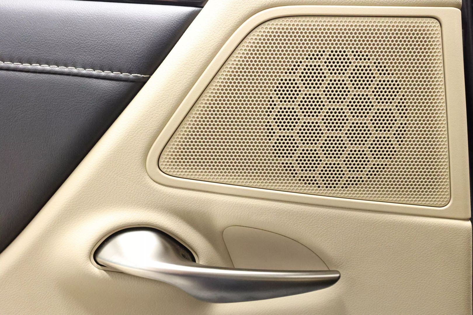 2020 Lexus Es - Image 48