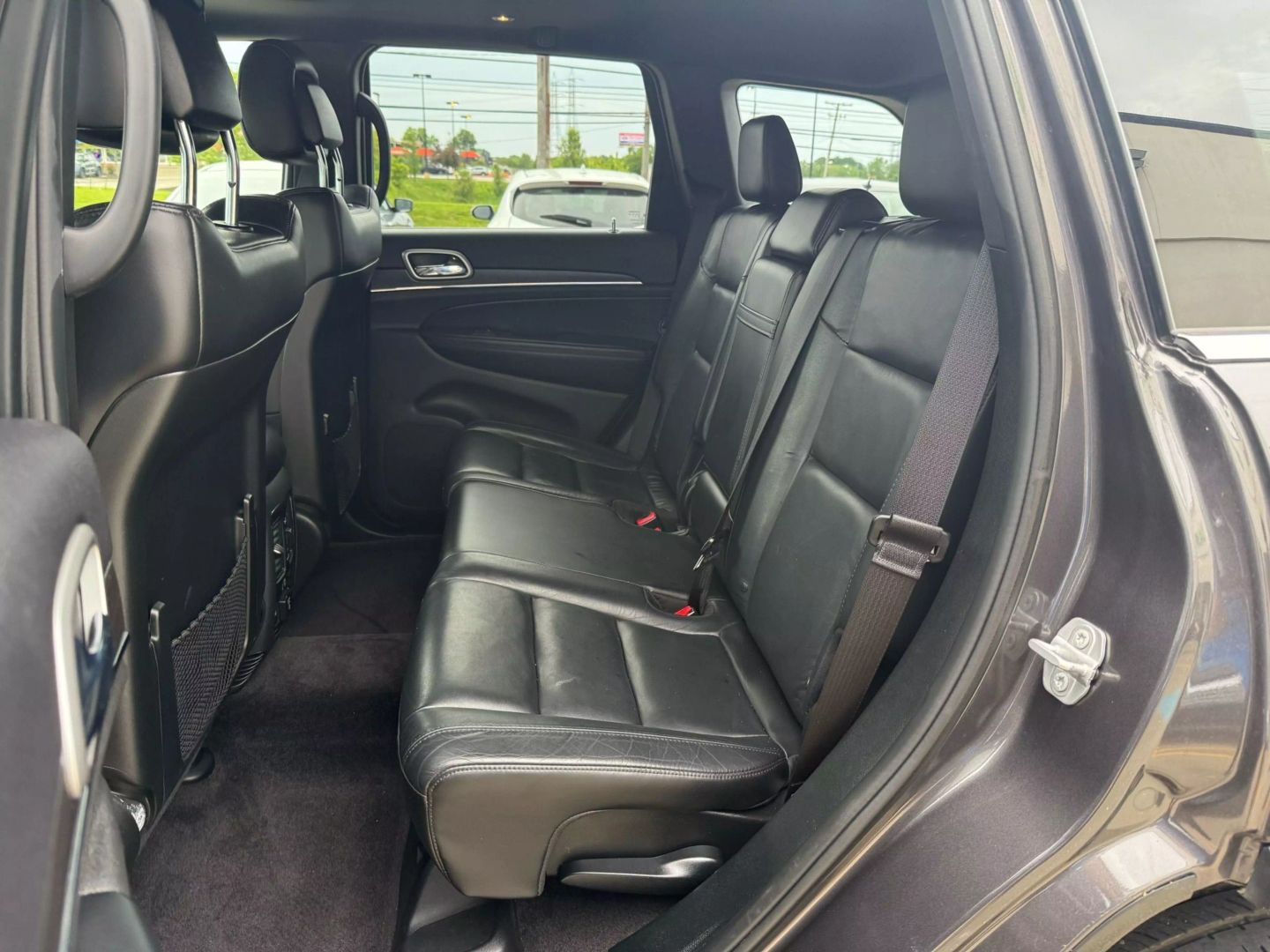 2018 Jeep Grand Cherokee - Image 21