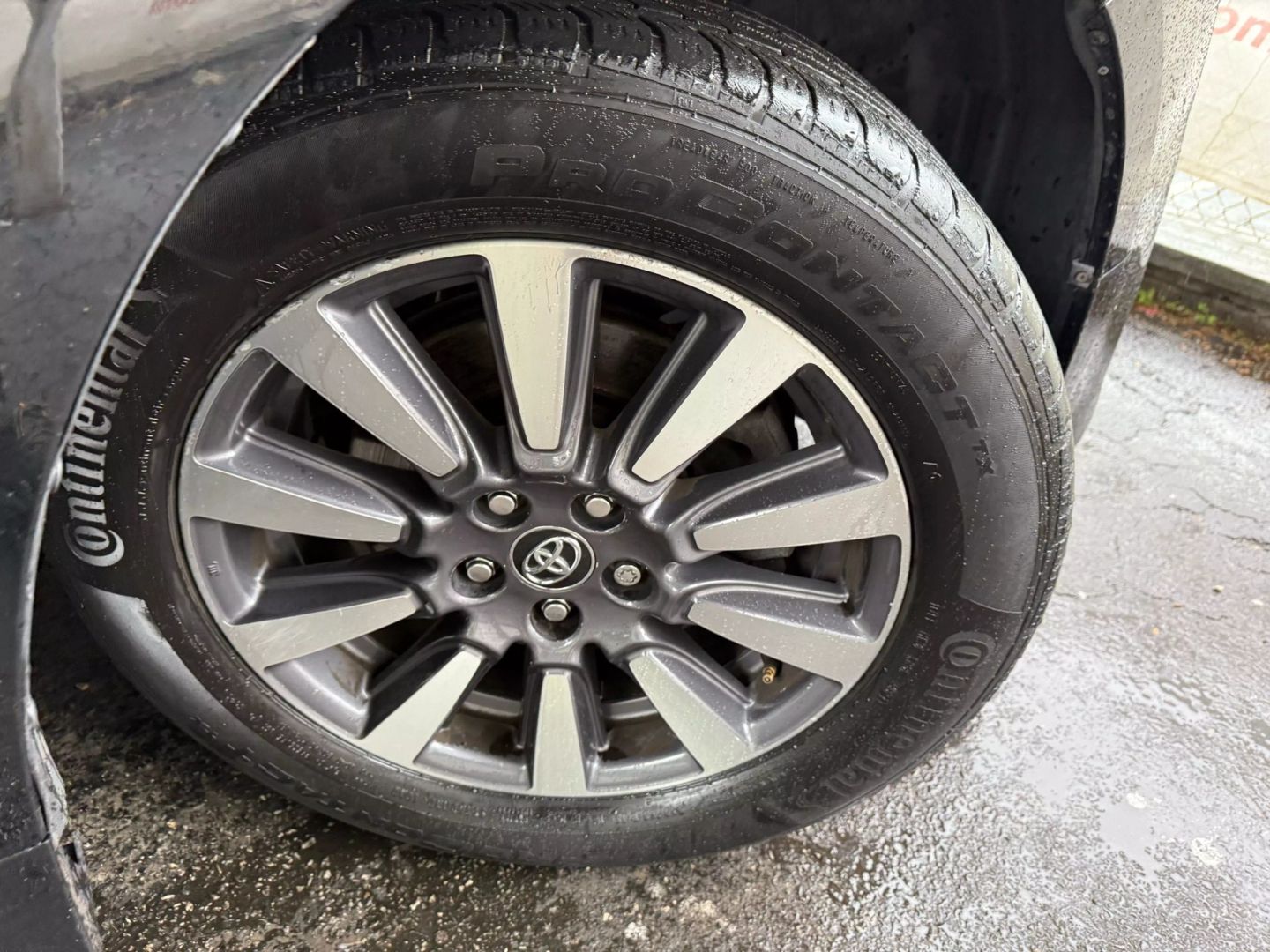 2020 Toyota Sienna - Image 48