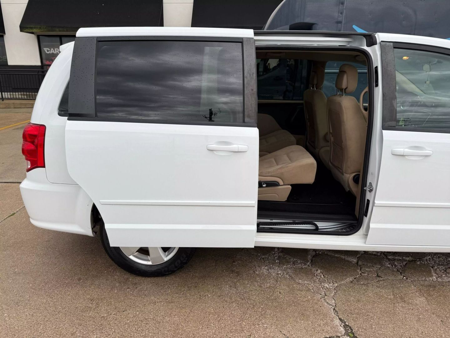 2016 Dodge Grand Caravan Passenger - Image 22