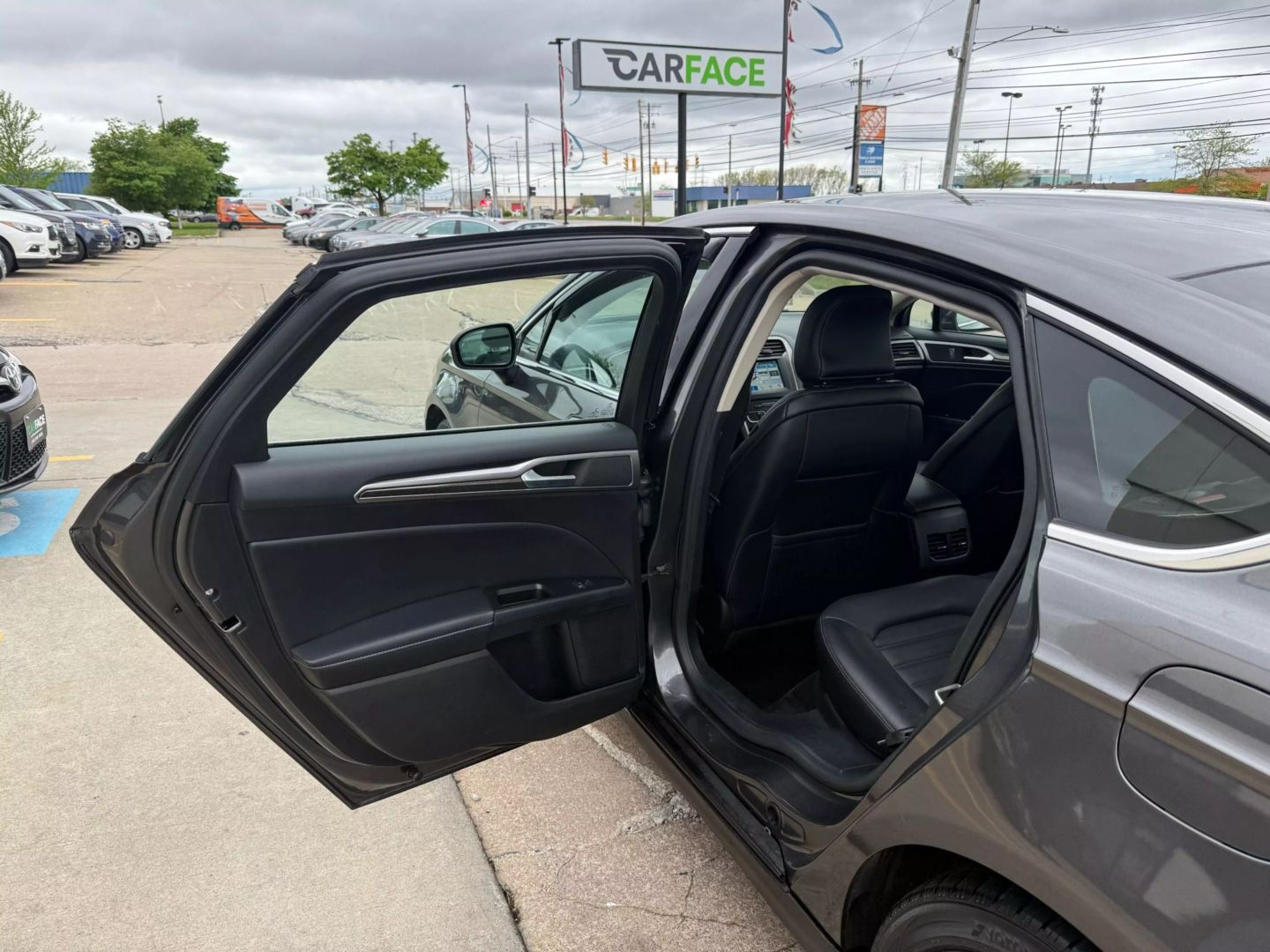 2018 Ford Fusion - Image 18