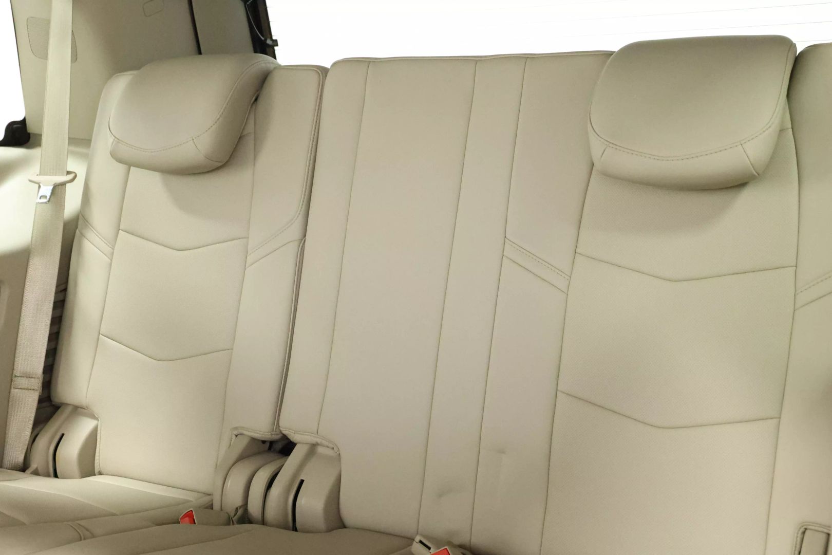 2017 Cadillac Escalade - Image 56