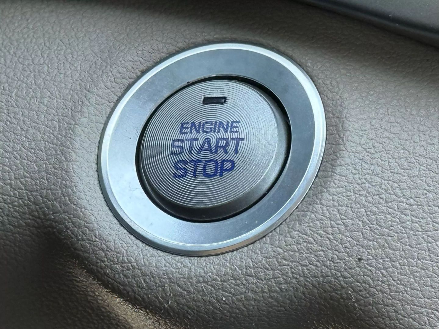 2018 Hyundai Elantra - Image 40