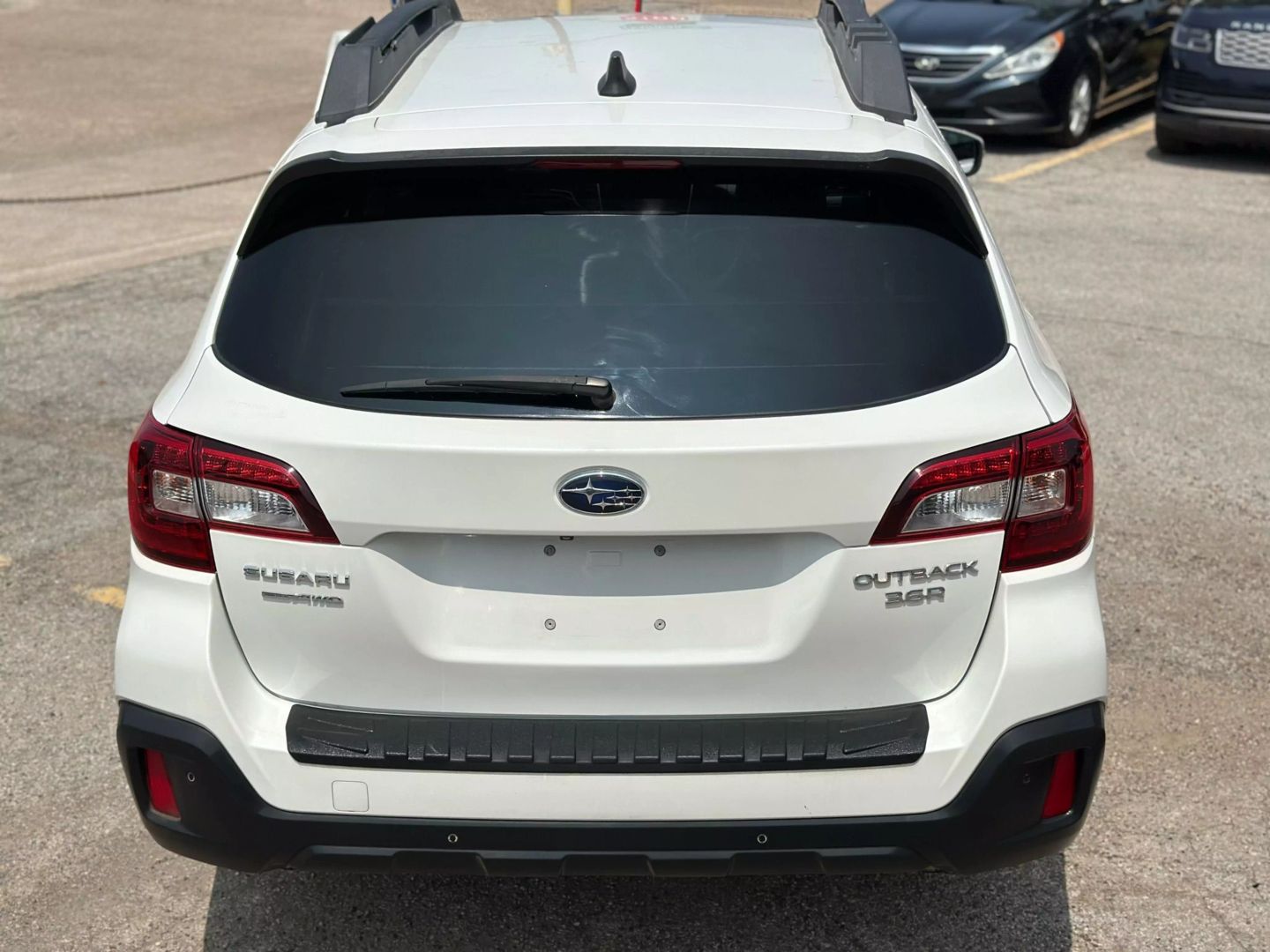 2018 Subaru Outback - Image 8