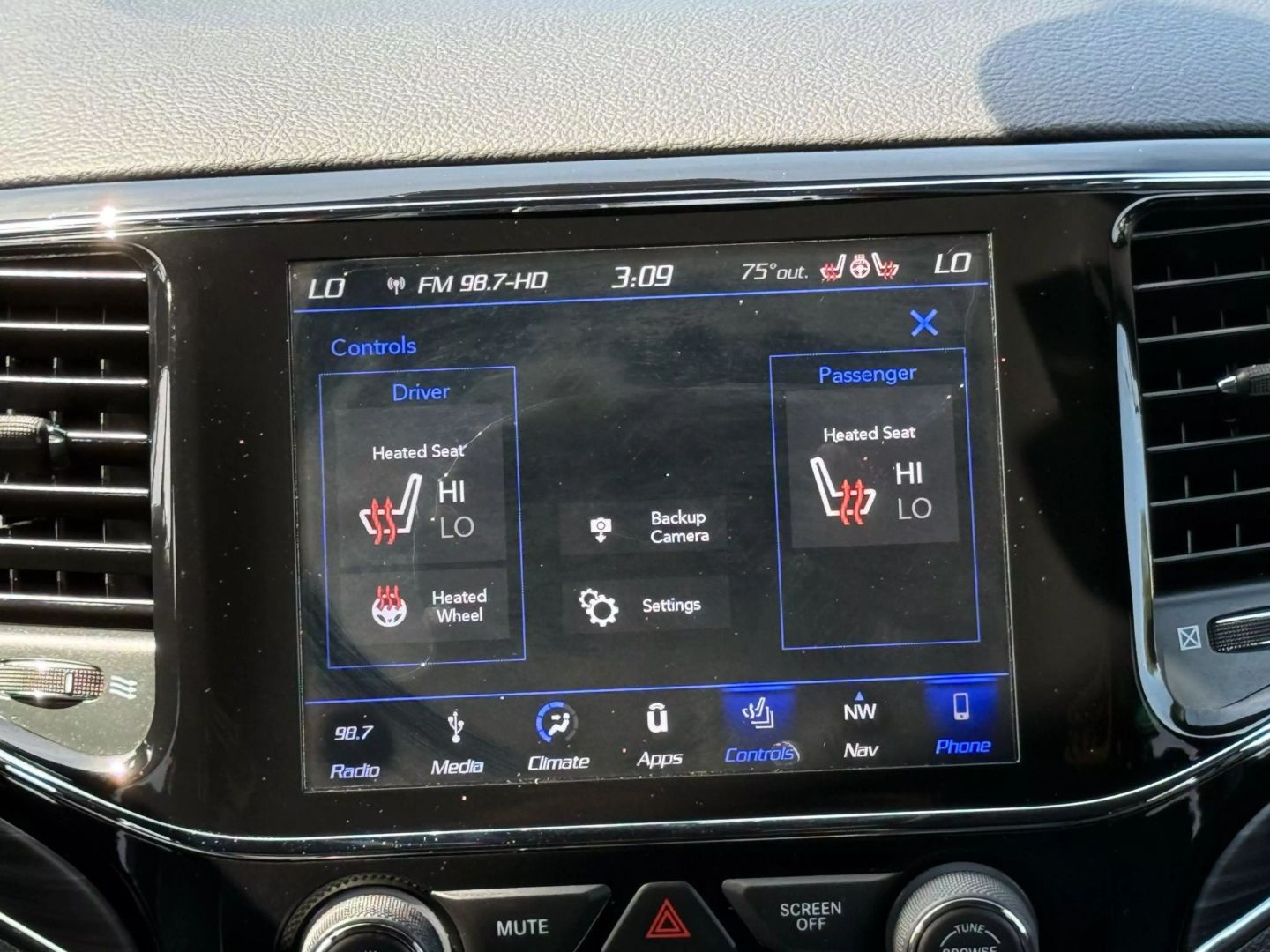 2019 Jeep Grand Cherokee - Image 29