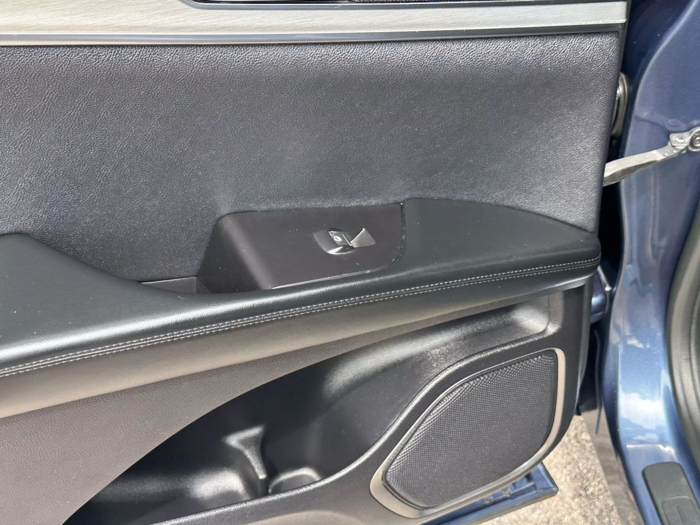 2019 Lincoln Nautilus - Image 15