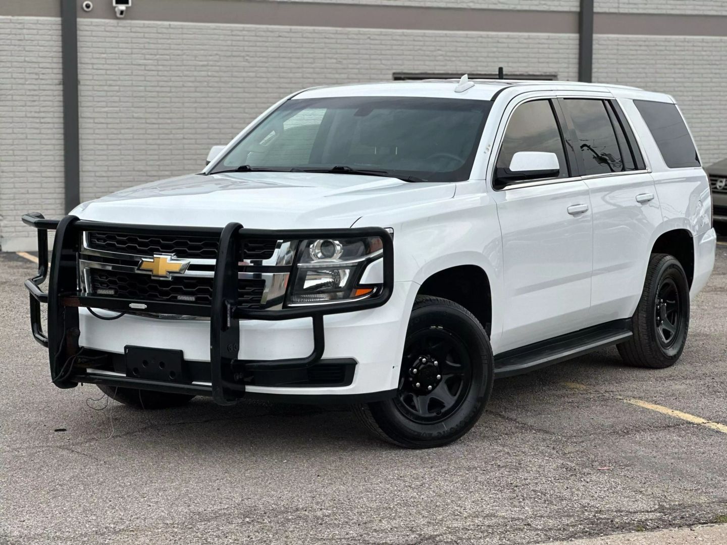 2019 Chevrolet Tahoe - Image 2