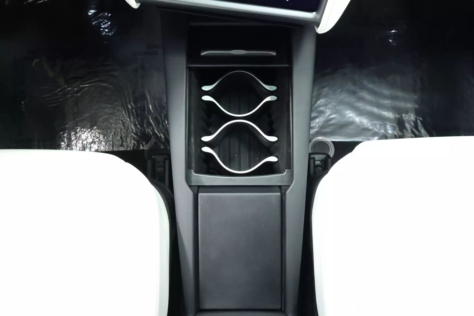 2020 Tesla Model X - Image 40