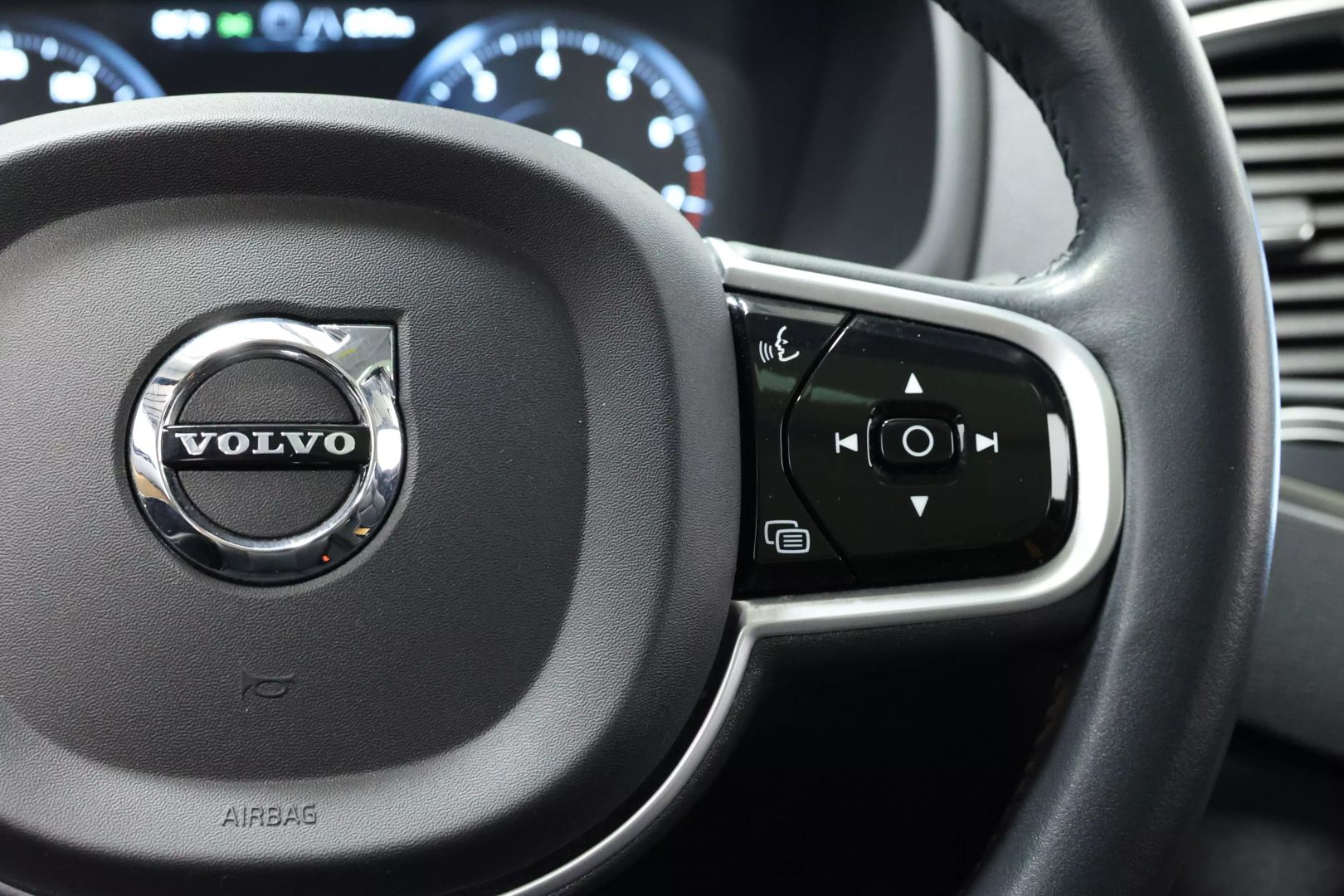 2022 Volvo Xc90 - Image 24