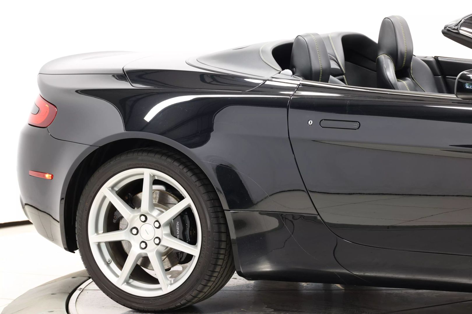 2008 Aston Martin Vantage - Image 57