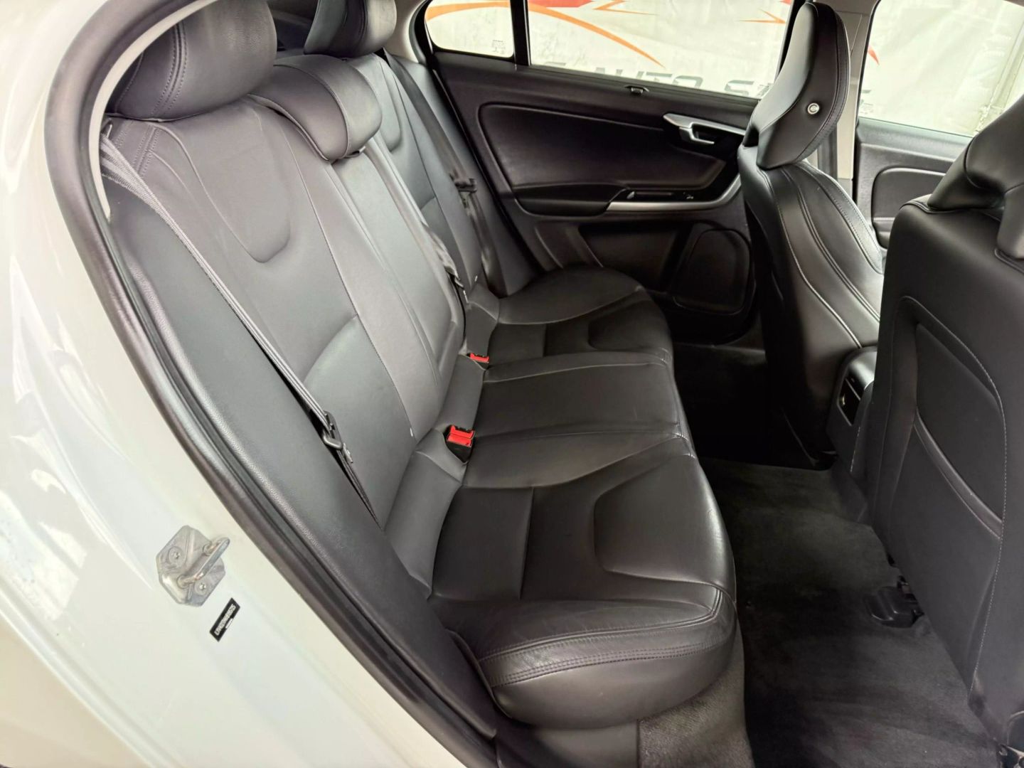 2017 Volvo S60 - Image 22