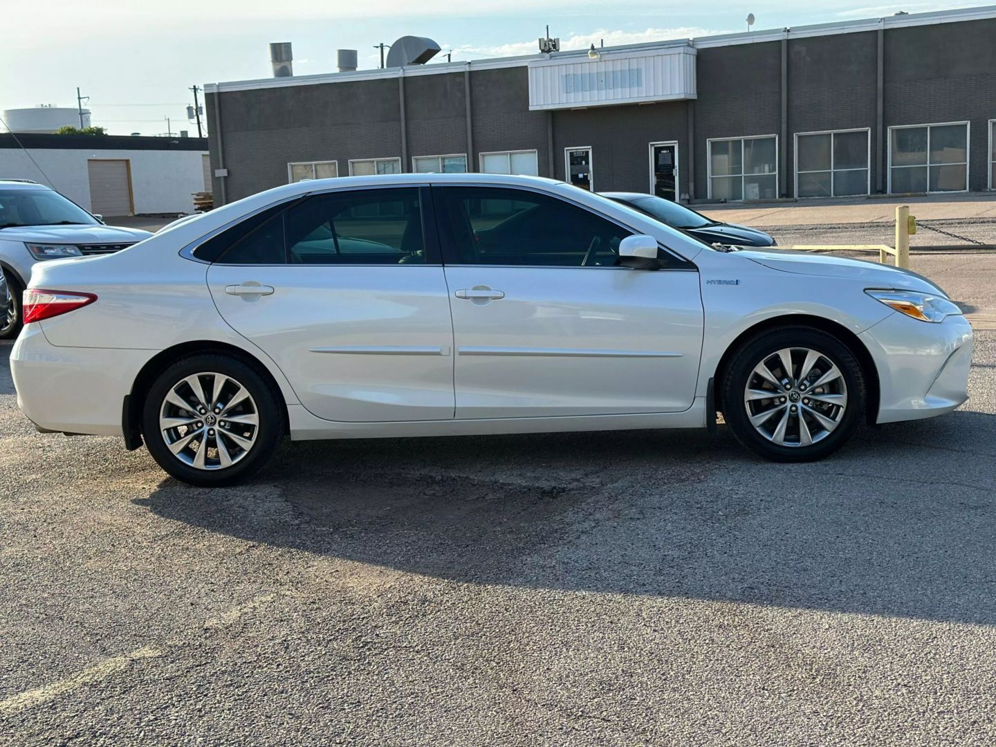 2015 Toyota Camry - Image 13