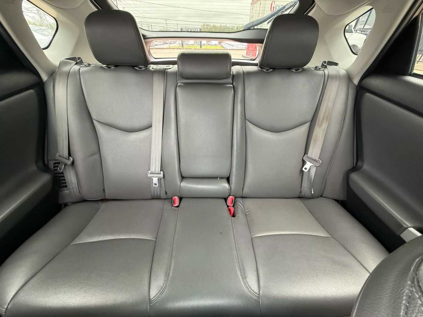 2015 Toyota Prius - Image 43