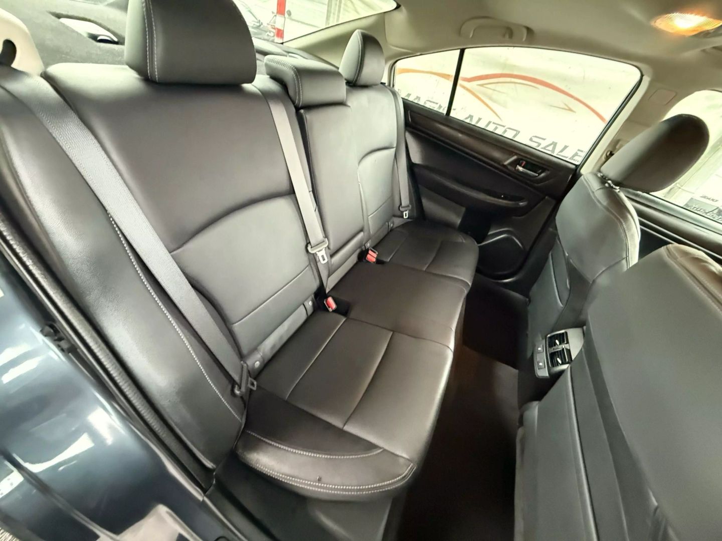 2017 Subaru Legacy - Image 23