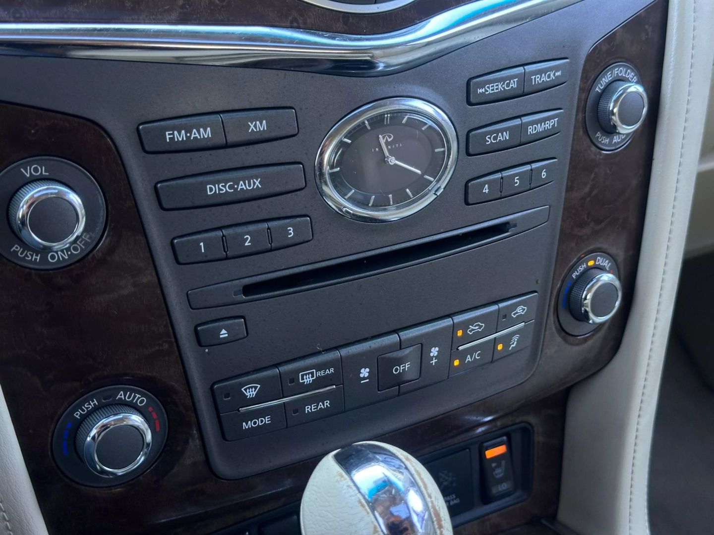 2015 Infiniti Qx80 - Image 40
