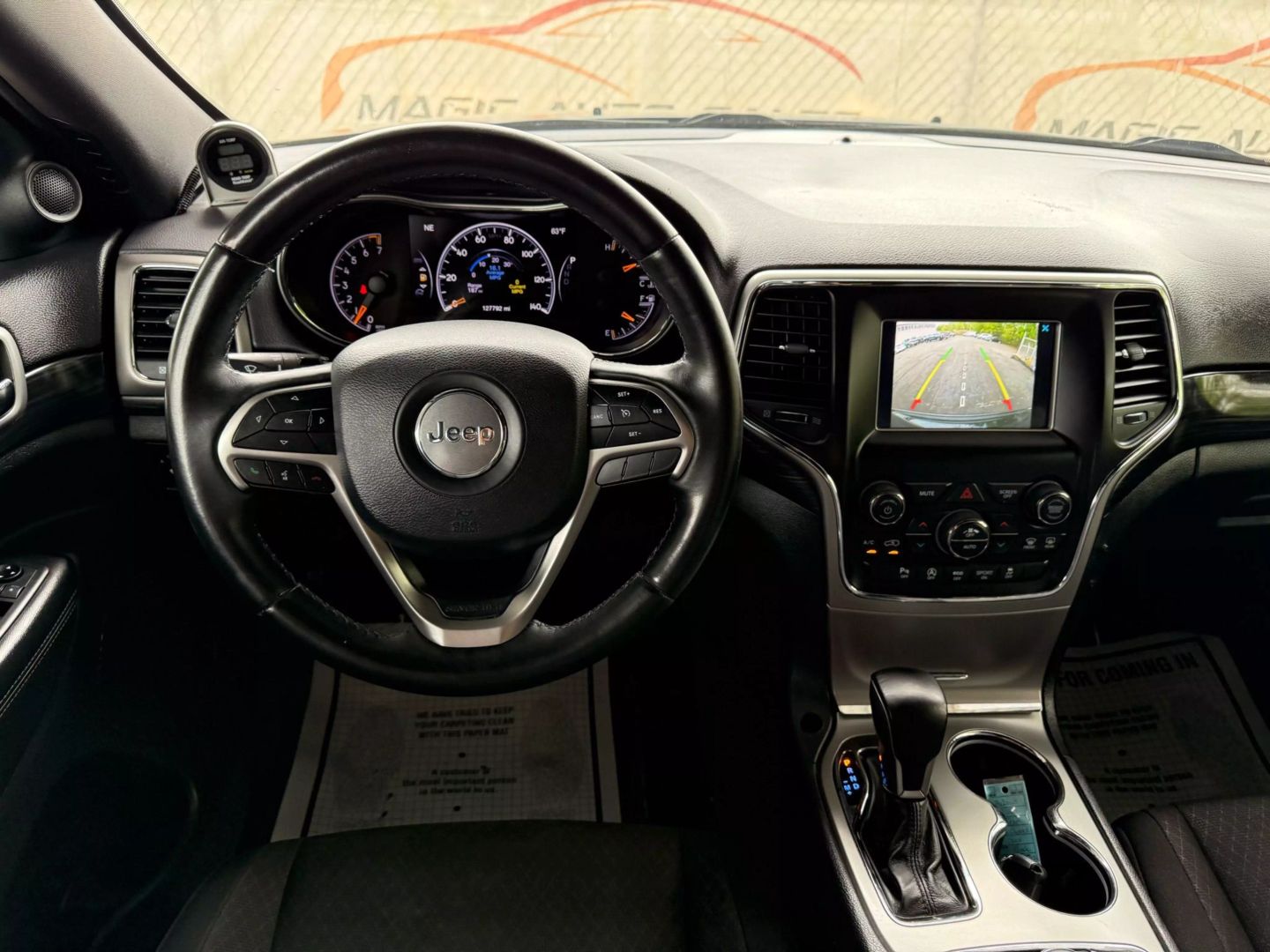 2019 Jeep Grand Cherokee - Image 30