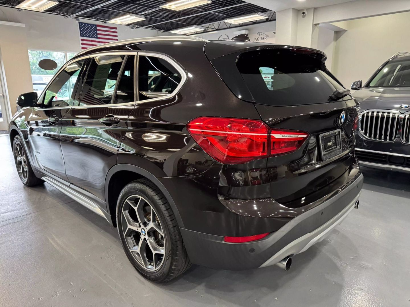 2016 Bmw X1 Xdrive28i Sport Utility 4d - Image 5