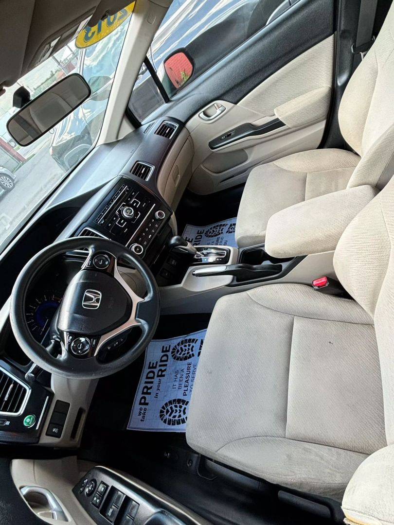 Image 6 of 2013 HONDA CIVIC