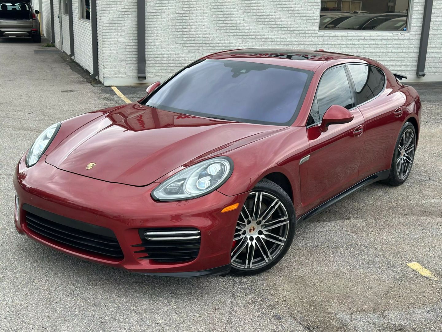 2014 Porsche Panamera - Image 2
