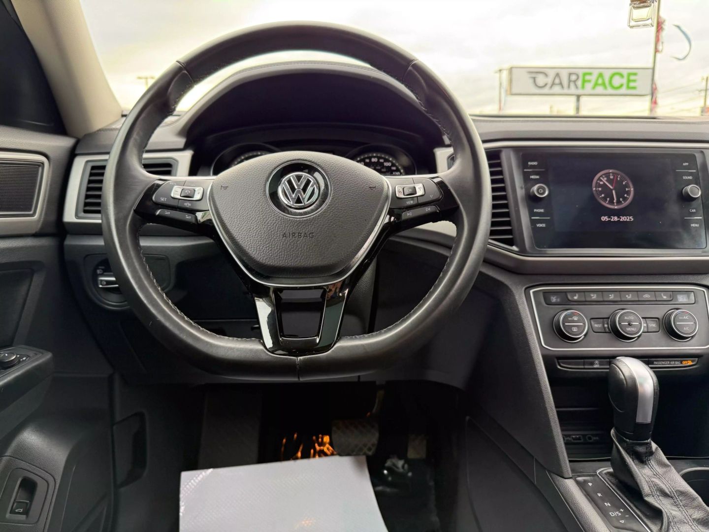 2020 Volkswagen Atlas - Image 29