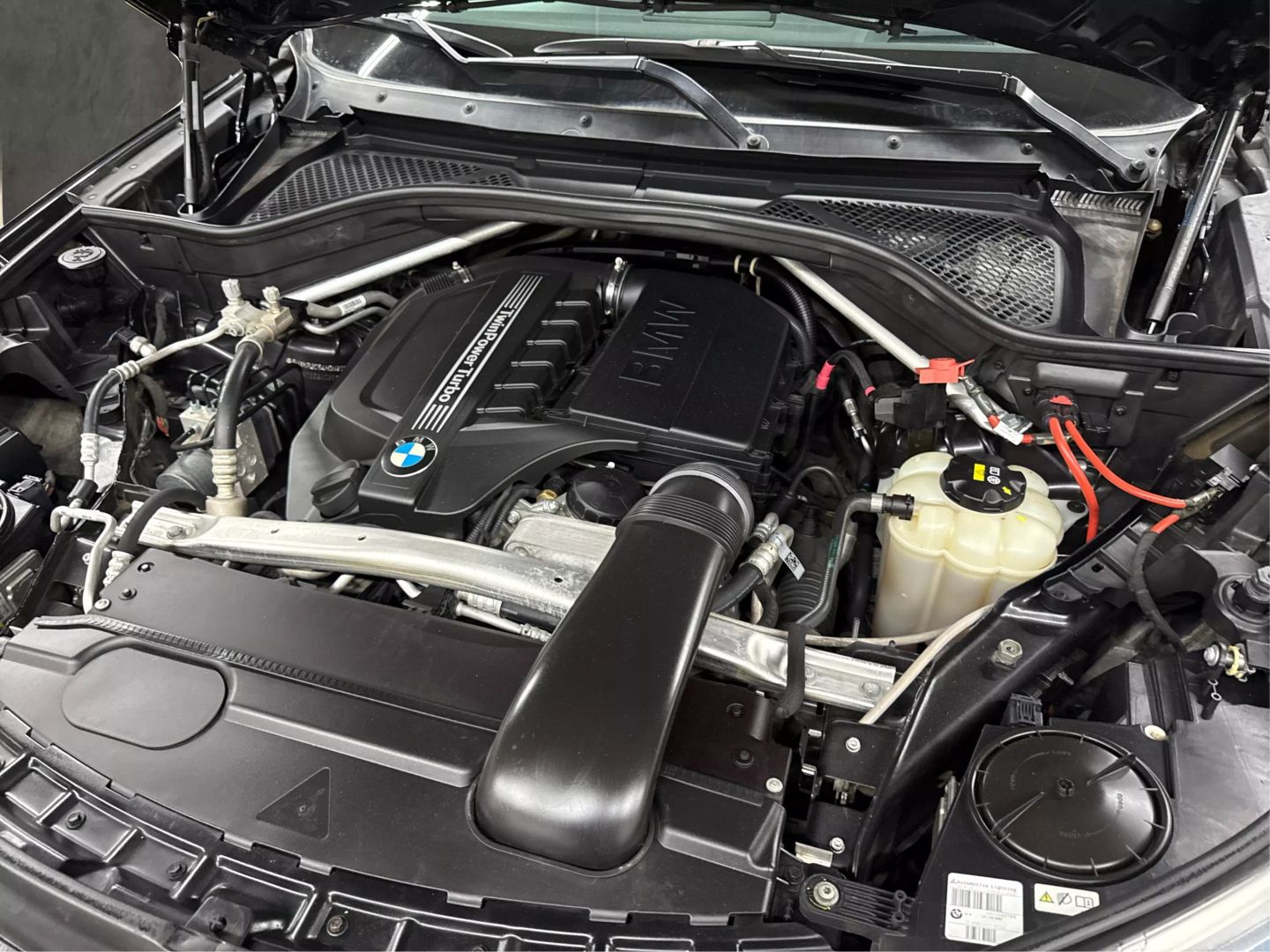 2017 Bmw X5 - Image 9