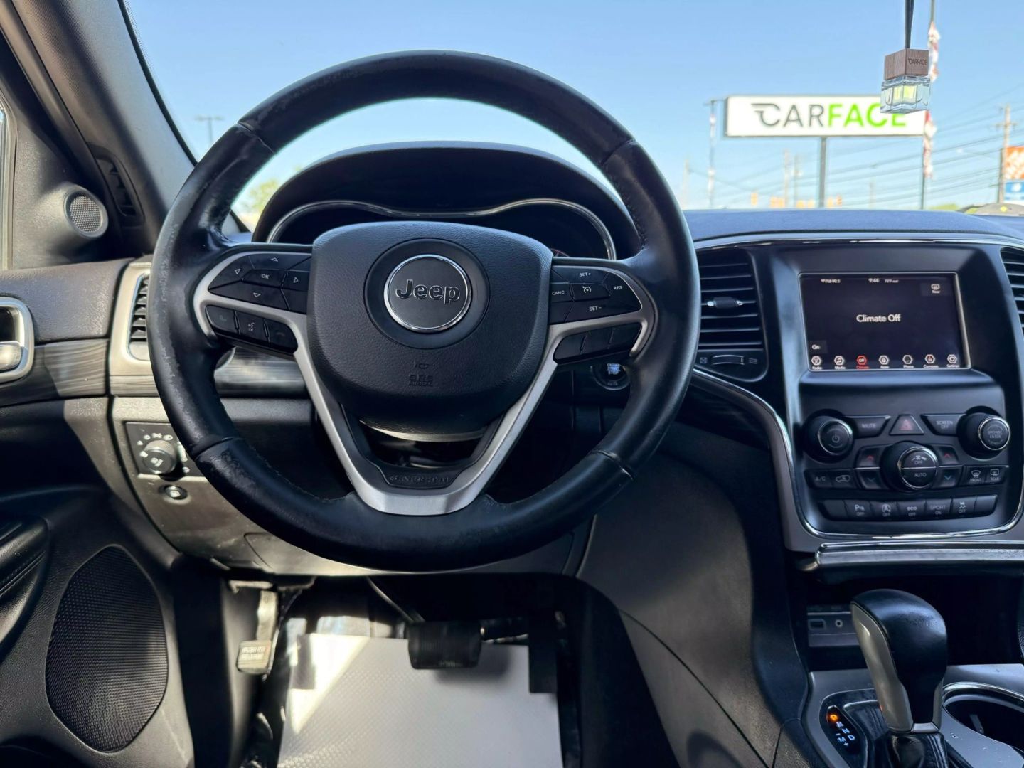 2019 Jeep Grand Cherokee - Image 25