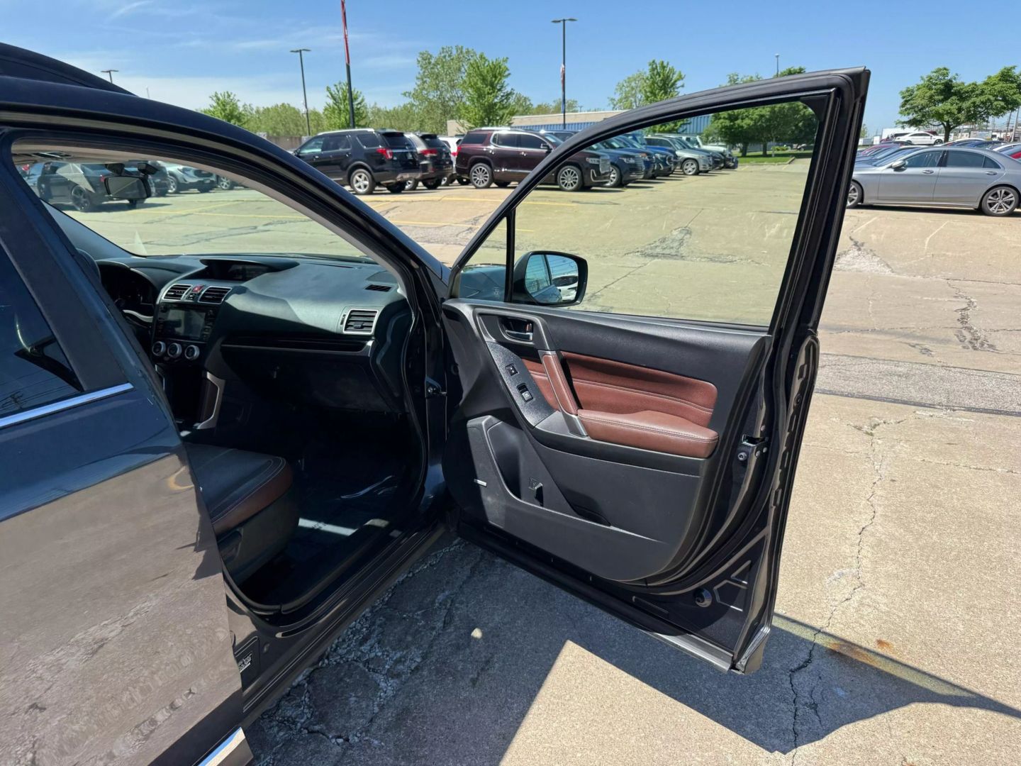 2017 Subaru Forester - Image 24