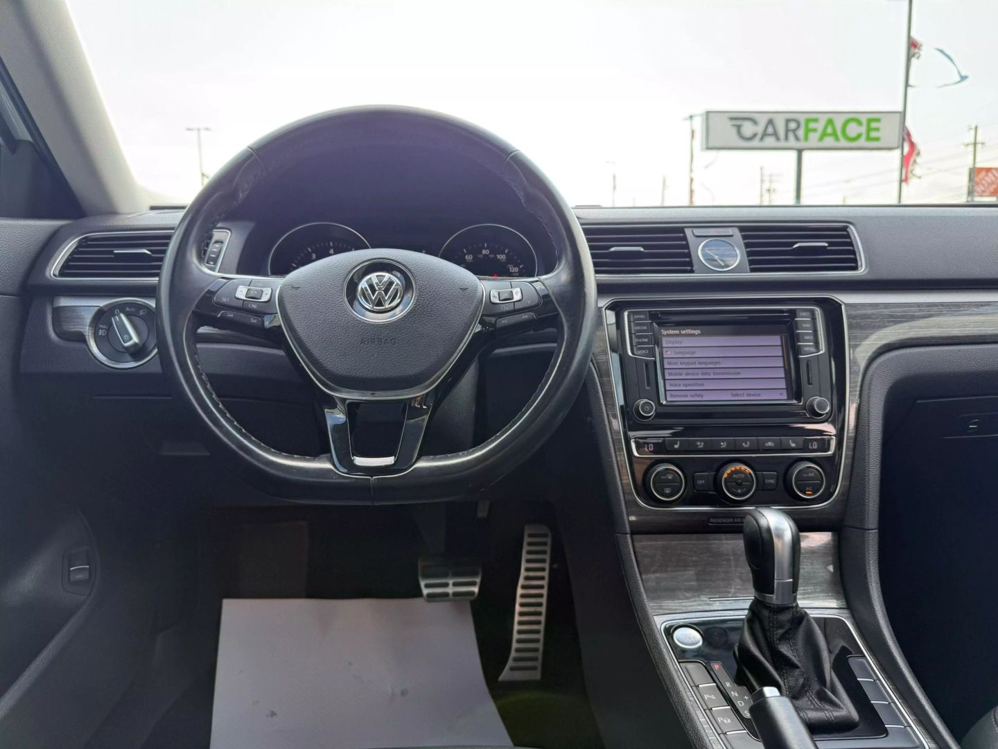 2017 Volkswagen Passat - Image 28