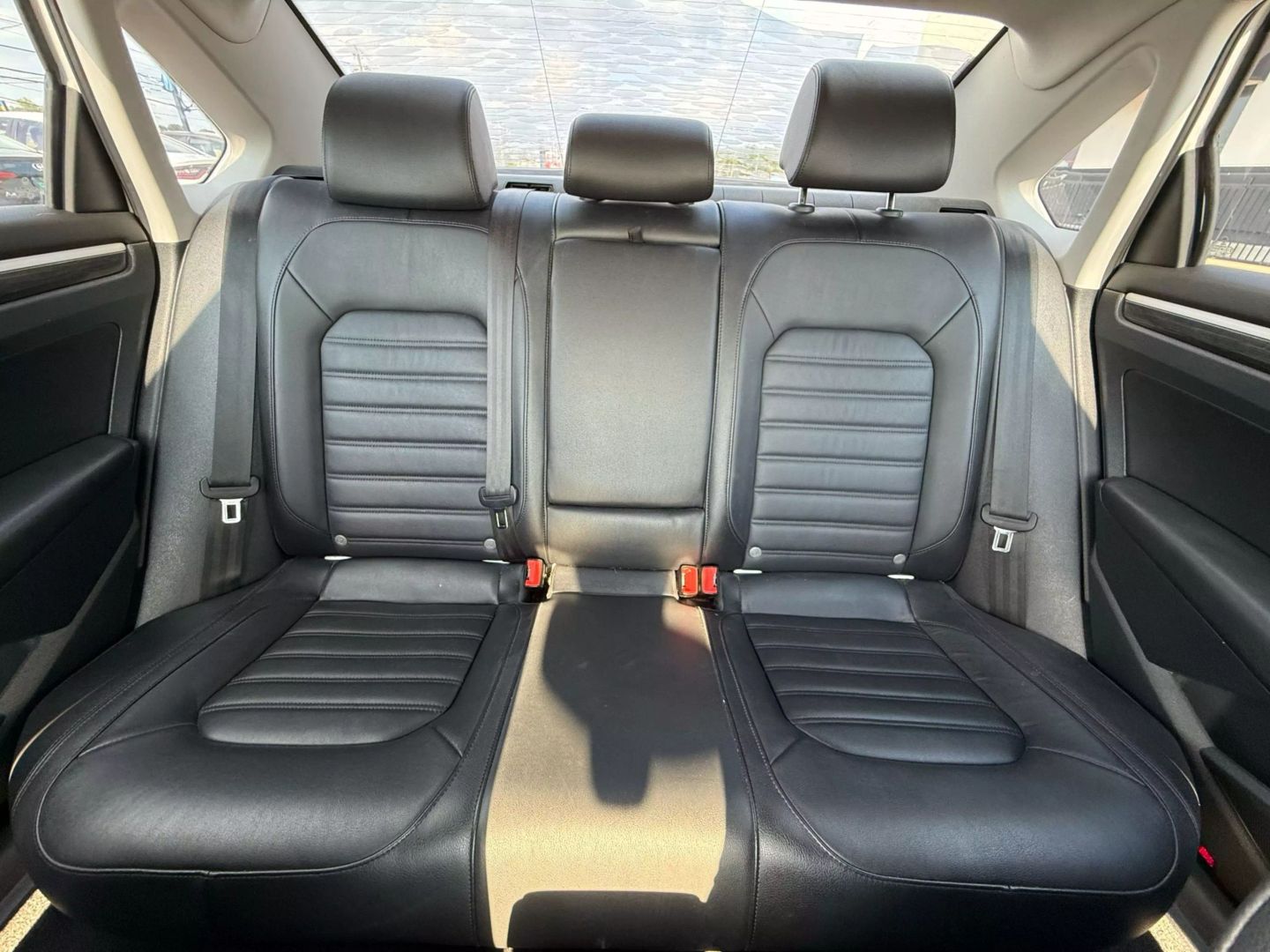 2017 Volkswagen Passat - Image 47
