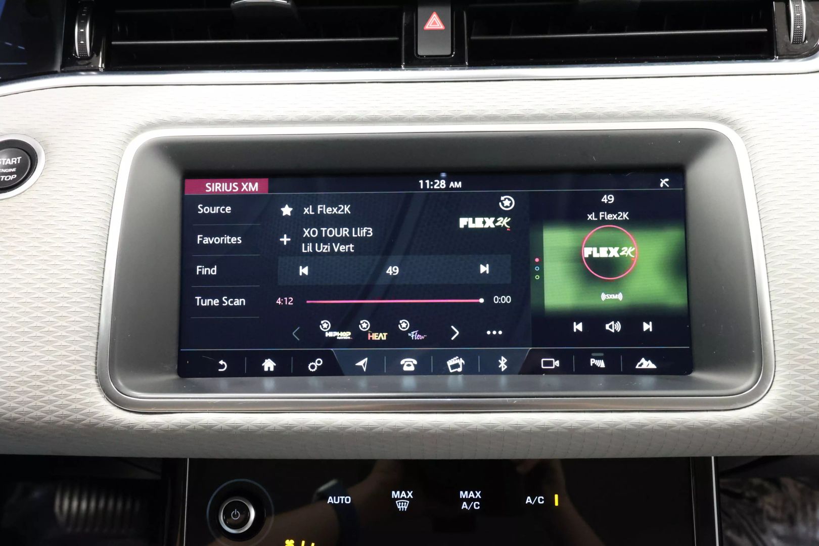2020 Land Rover Range Rover Evoque - Image 32