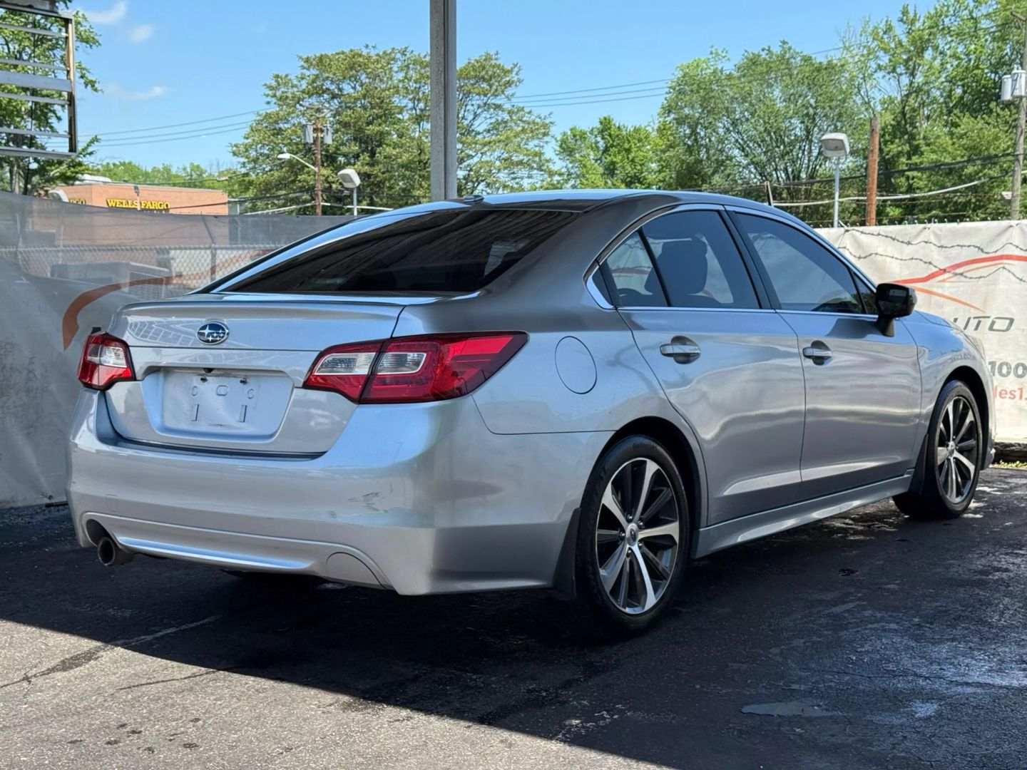 2015 Subaru Legacy - Image 11