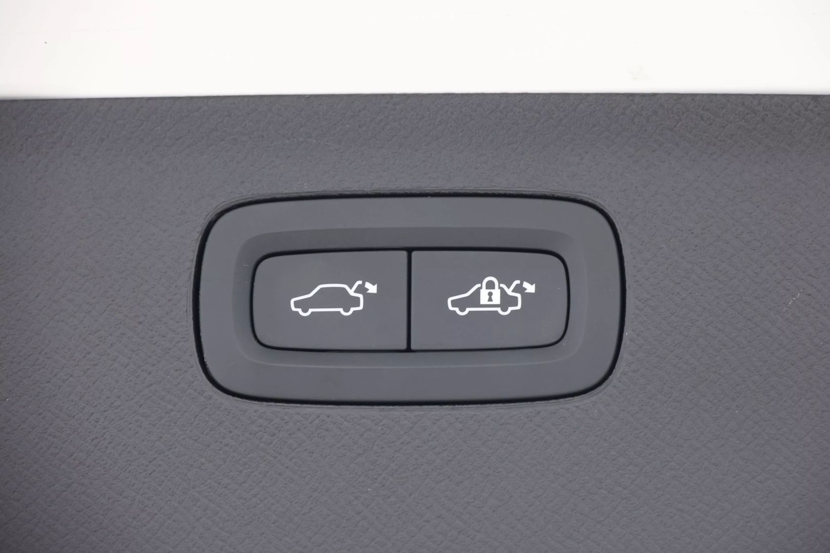 2022 Volvo Xc90 - Image 65