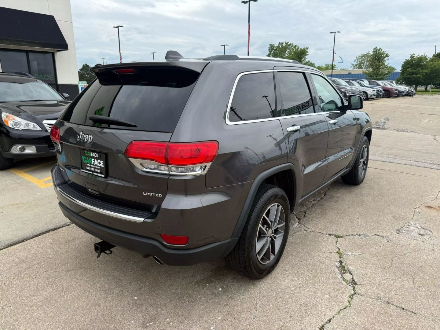 2018 Jeep Grand Cherokee - Image 14