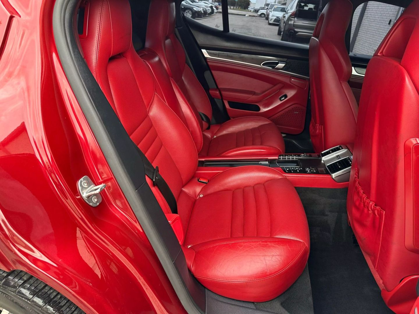 2014 Porsche Panamera - Image 50