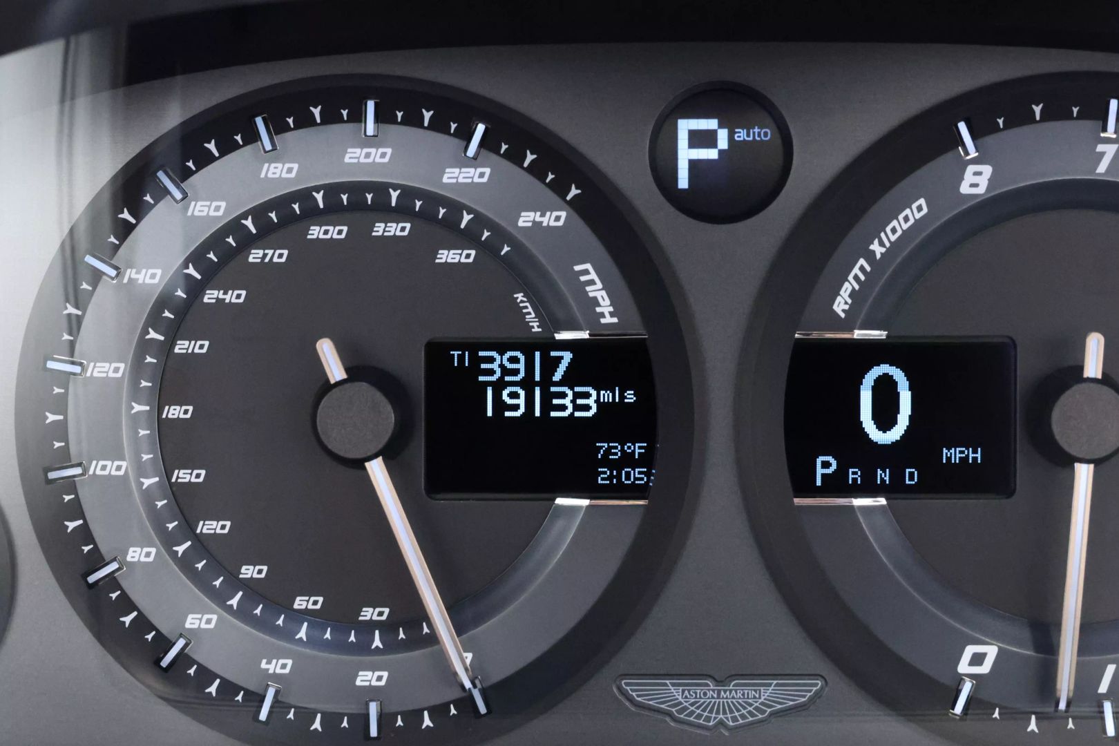 2015 Aston Martin Vanquish - Image 30