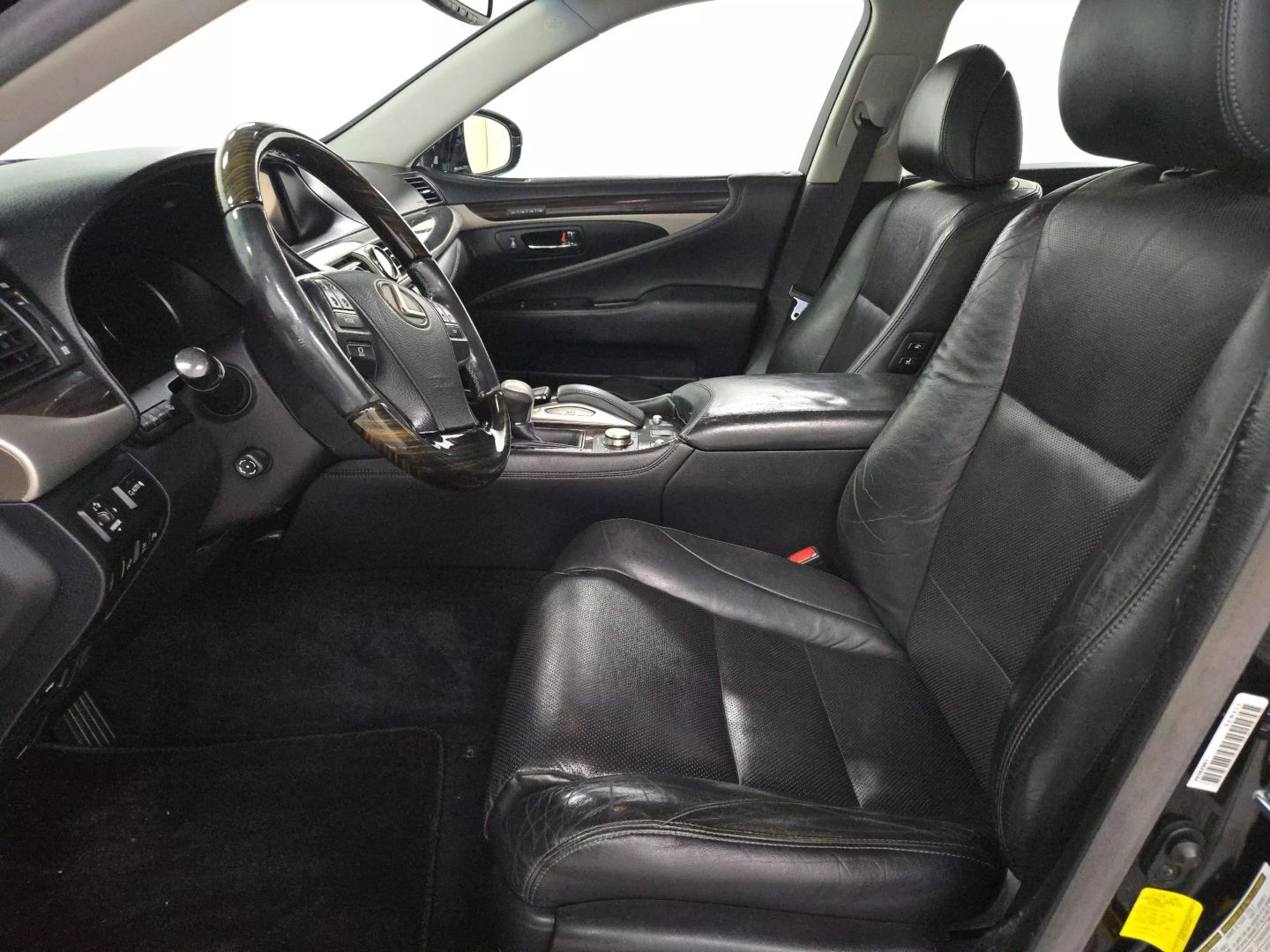 2016 Lexus Ls - Image 9