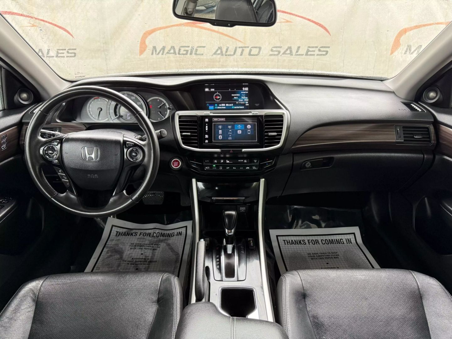 2017 Honda Accord - Image 27