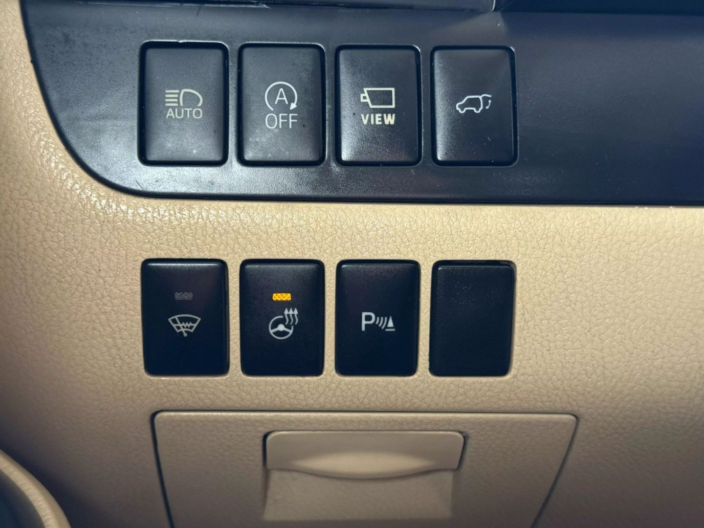 2018 Toyota Highlander - Image 40