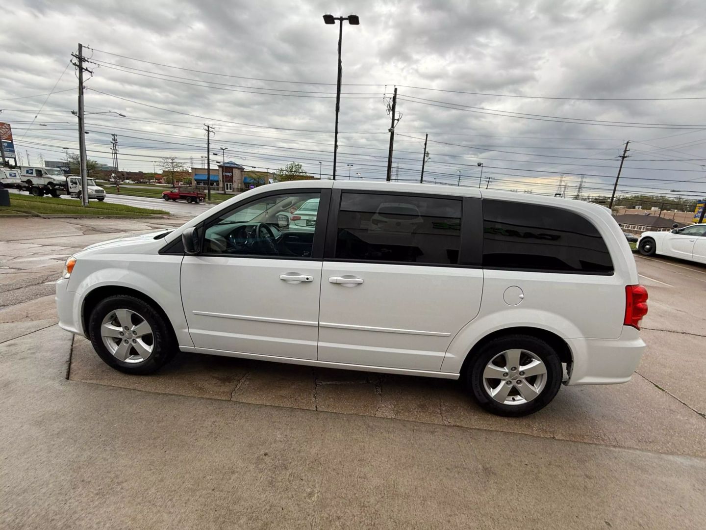 2016 Dodge Grand Caravan Passenger - Image 6