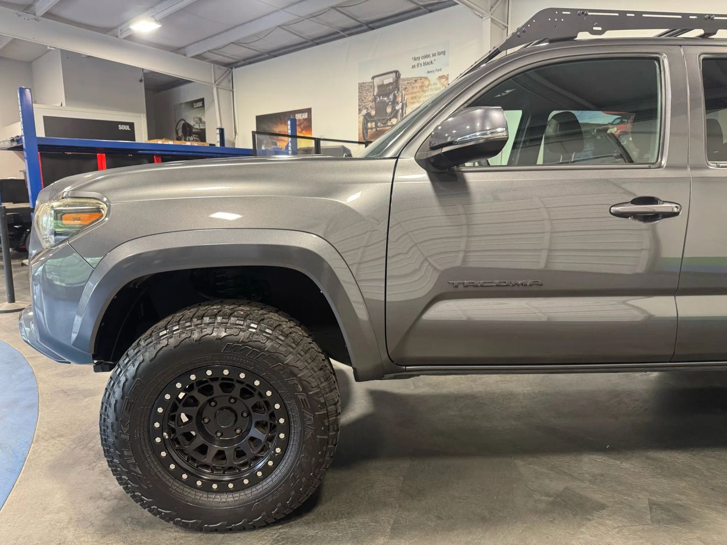 2016 Toyota Tacoma Double Cab Limited Pickup 4d 5 Ft - Image 14
