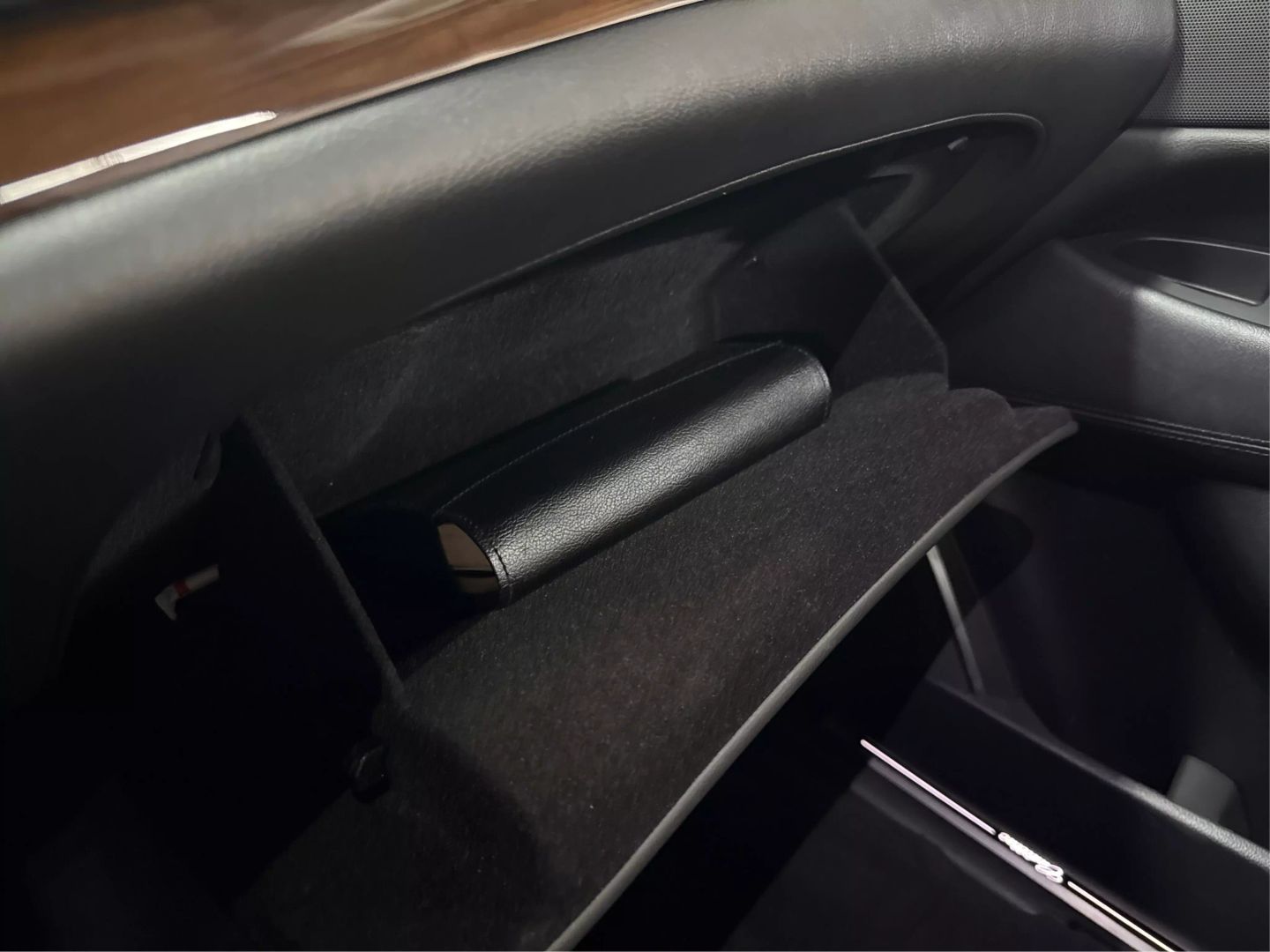 2016 Cadillac Escalade Esv - Image 27