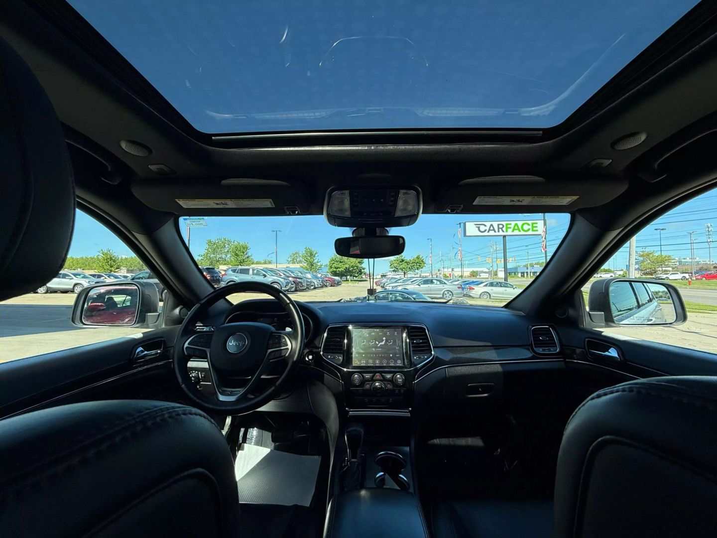 2020 Jeep Grand Cherokee - Image 29