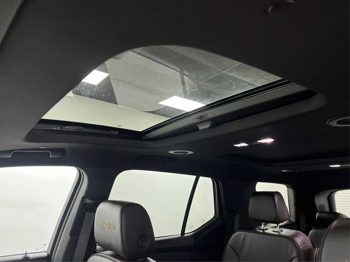 2023 Chevrolet Traverse - Image 22