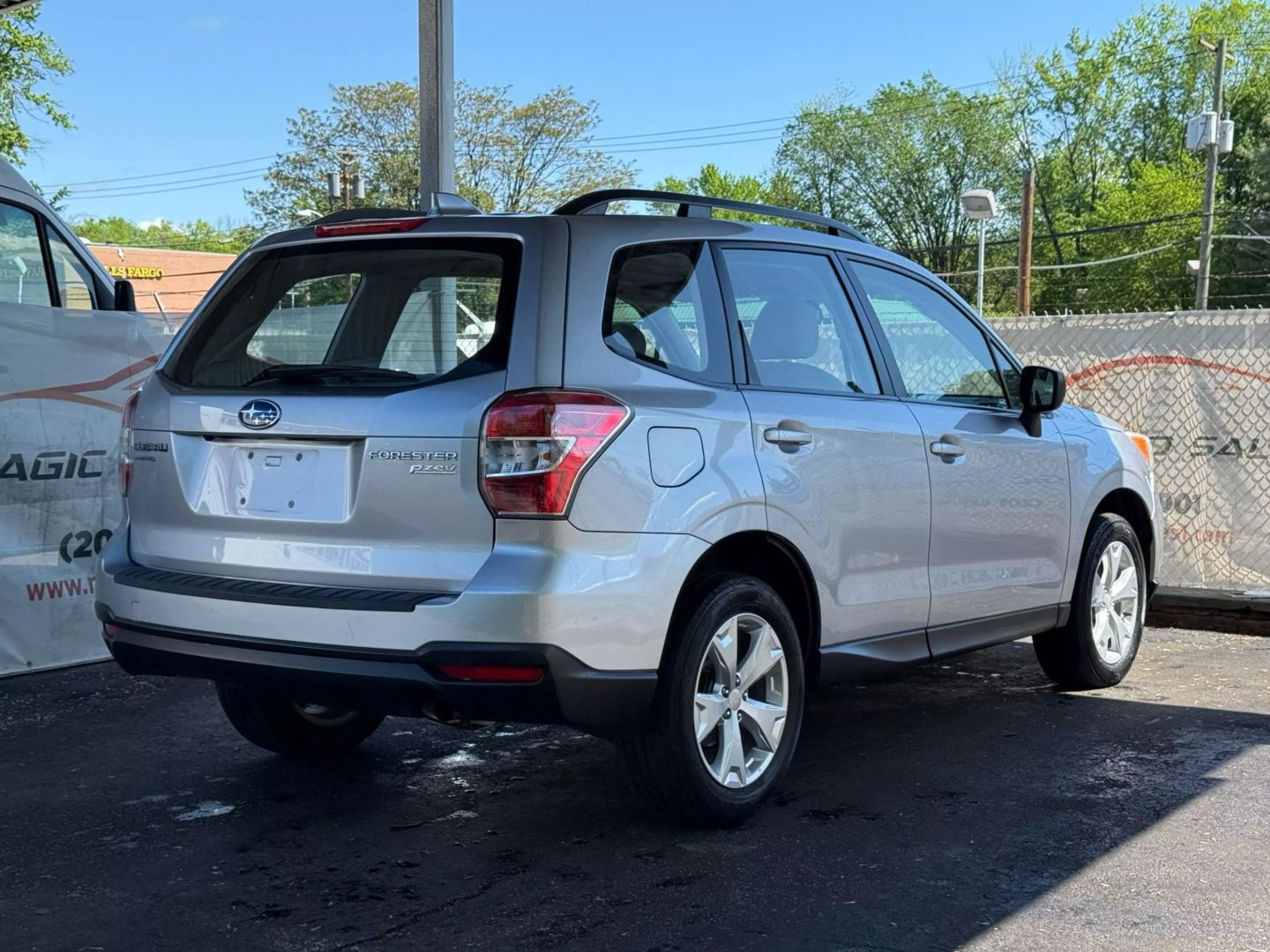2016 Subaru Forester - Image 11