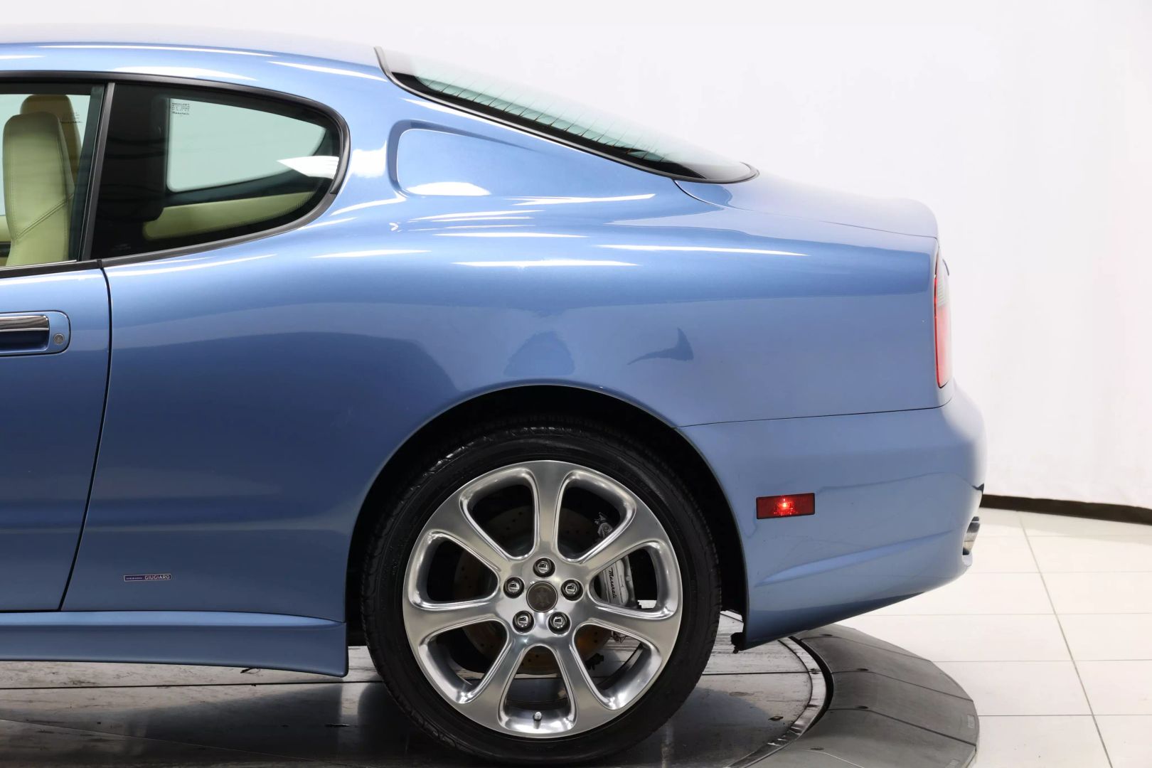 2004 Maserati Coupe - Image 8