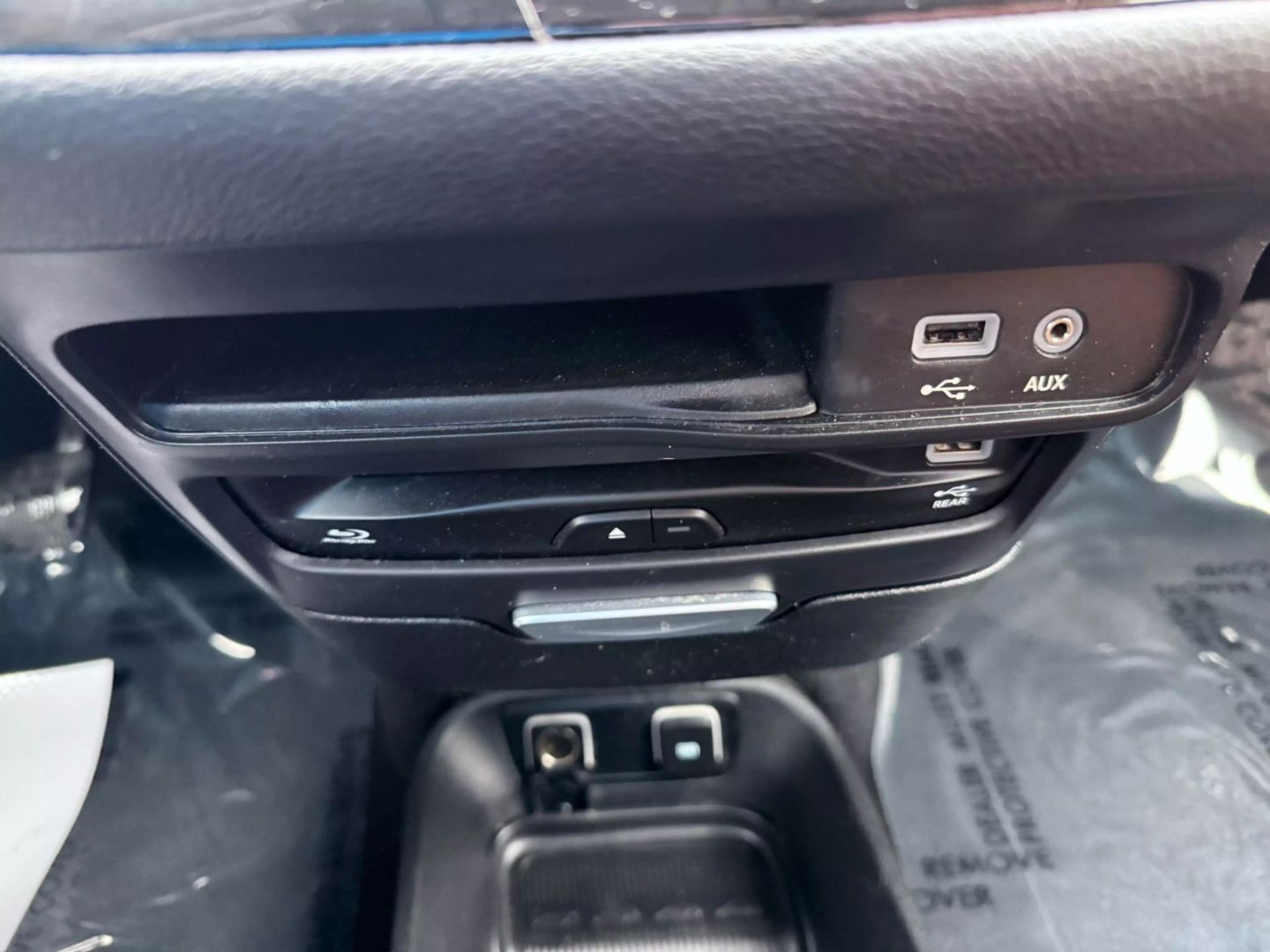 2017 Chrysler Pacifica - Image 62